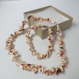 90s Vintage Luhuanus Shell Choker Necklace and Bracelet Set